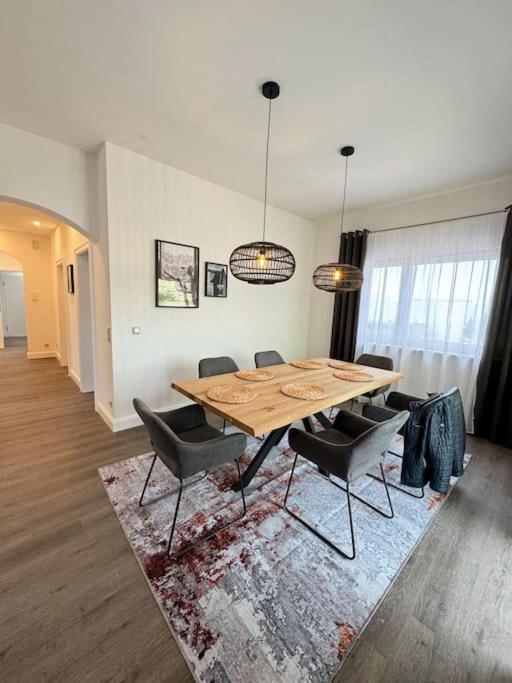 מאנהיים 220 Qm Penthouse Wohnung Mit Fahrstuhl - Ohne Spa מראה חיצוני תמונה